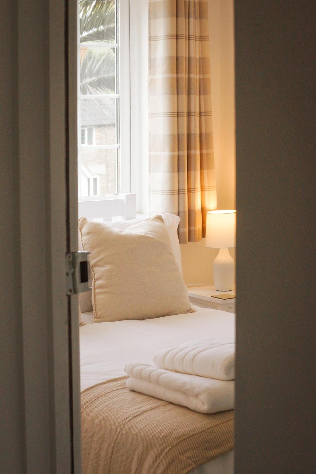 Lemon Tree Rooms - Newly Refurbished Coastal Stay Swyre Zewnętrze zdjęcie