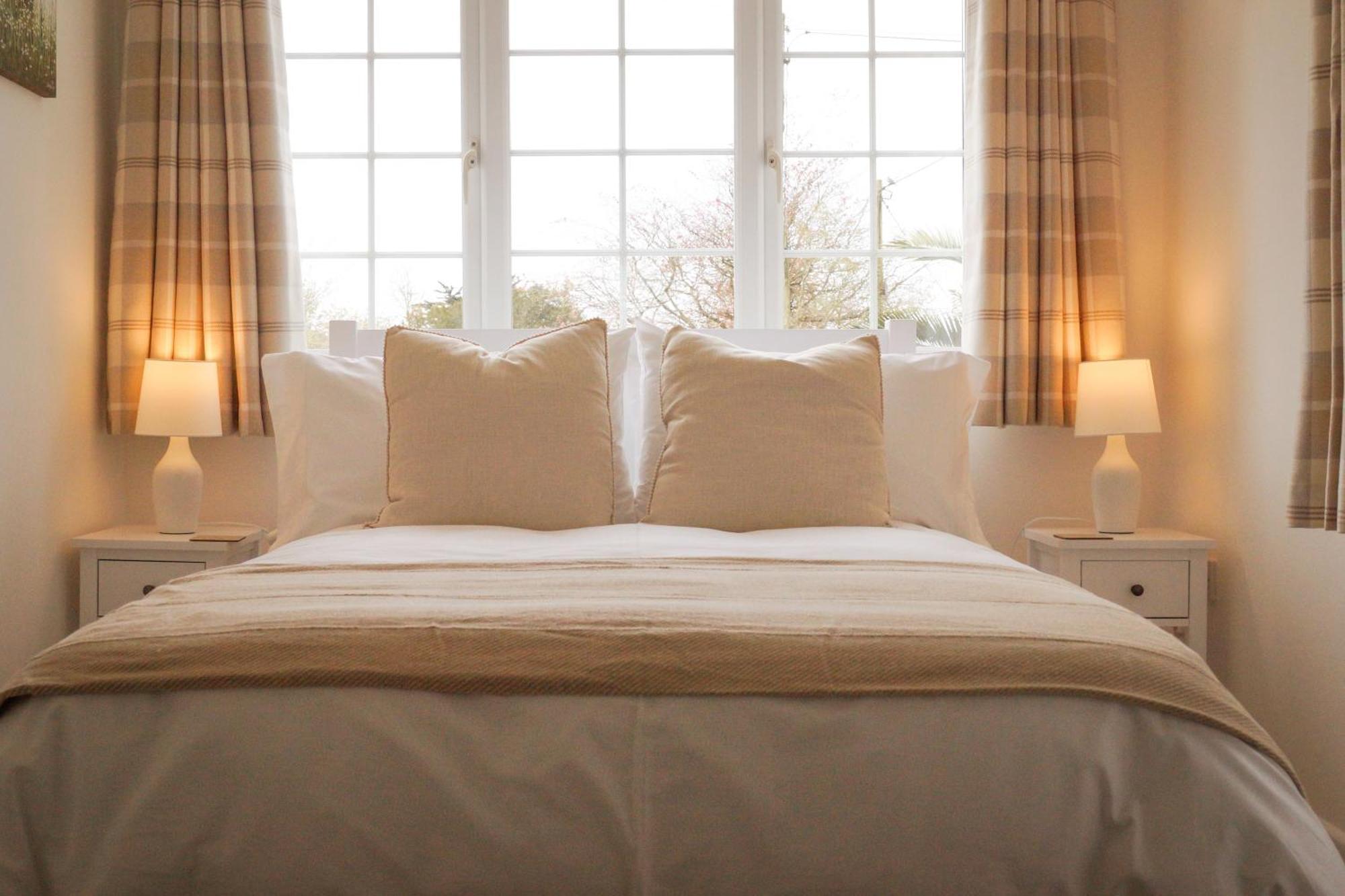 Lemon Tree Rooms - Newly Refurbished Coastal Stay Swyre Zewnętrze zdjęcie